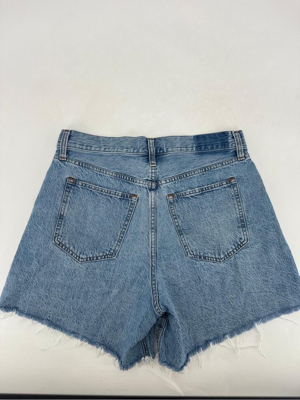 Abercrombie & Fitch The Loose High Rise Retro Y2K Raw Hem Denim Shorts Size 30 - Picture 4 of 11